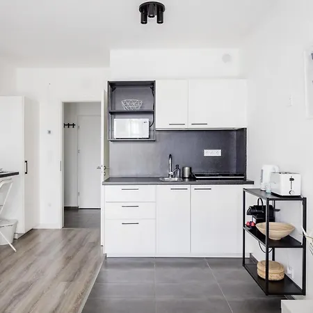 Modern Riverside With Free Parking Budapeşte