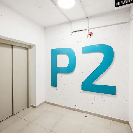 Modern Riverside With Free Parking Apartment