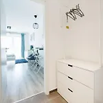 Modern Riverside With Free Parking Apartament *