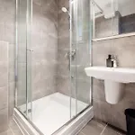 Modern Riverside With Free Parking Apartament *